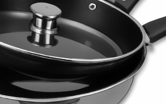 What Are The Benefits Of Using Cookware With Non-slip Bottoms For Stability On The Cooktop?